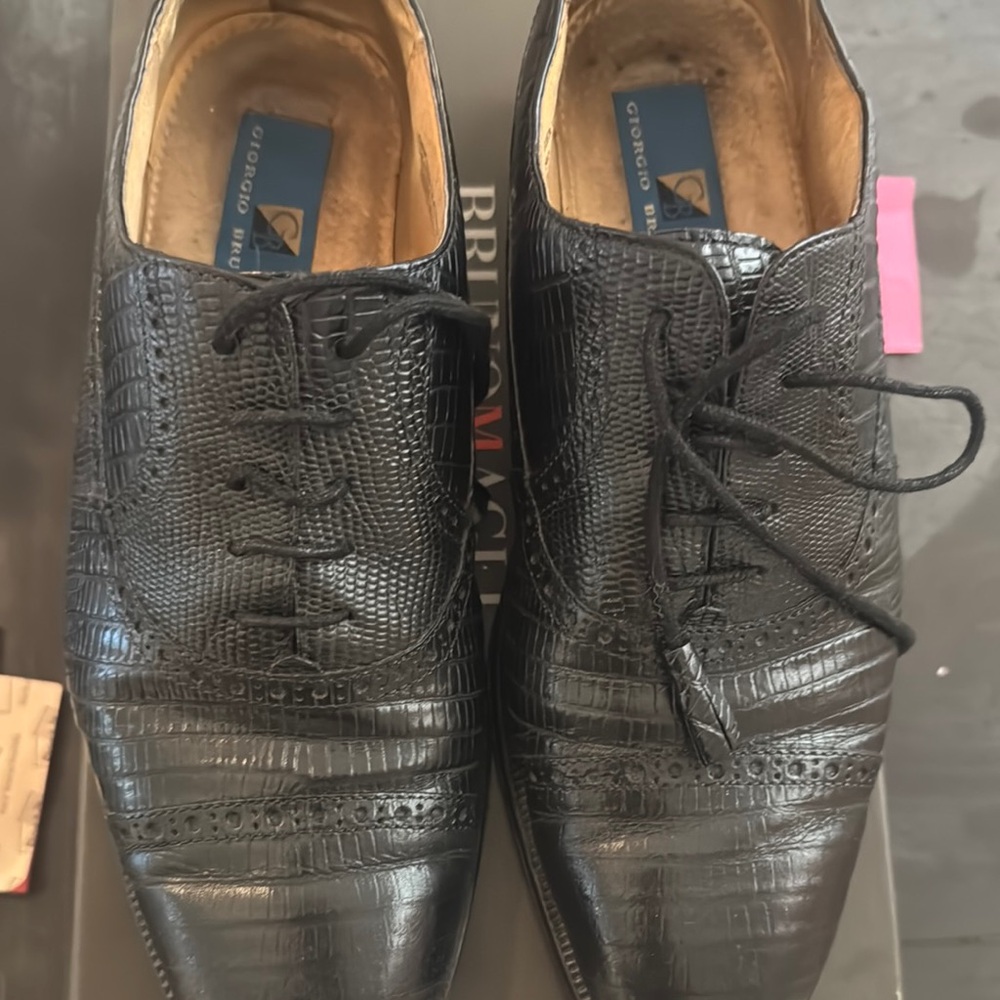 Giorgio Brutini Black Oxford Shoes with Cap Toe